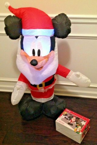 Christmas Airblown Inflatable Light Up Disney Mickey Mouse Dressed As Santa 3 1