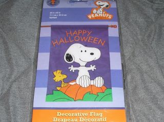 Rare Peanuts Snoopy Linus Great Pumpkin Patch Large Applique Collector Flag Nip