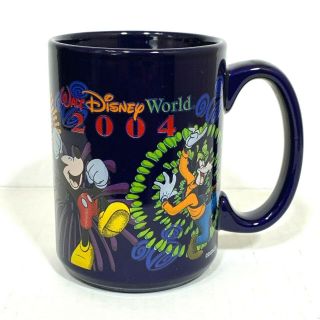 Walt Disney World 2004 Coffee Mug Mickey Minnie Goofy Pluto Donald Duck Blue