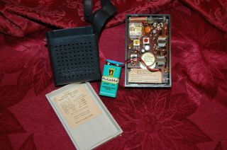Vntg Juliette Solid State Pocket Transistor Radio W/case/strap/original Battery