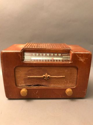 Vintage Farnsworth Model Et - 069 Wood Am Radio - Parts/restoration