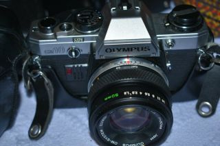Vintage Olympus OM10 35mm SLR Film Camera w Zuiko 50mm 1.  8 Lens & 2