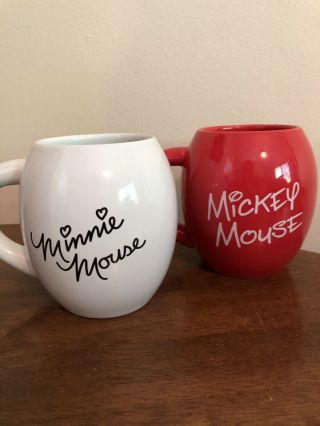 Vandor Disney Mickey and Minnie Mouse Oval 18 Oz Ceramic Mug Set 2