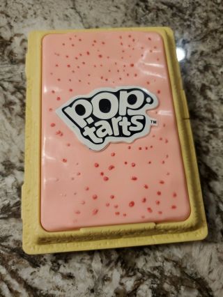 Kellogg Pop Tarts Pastry Pink Frosting Shaped Case Contanier Holder 2010 (g3)