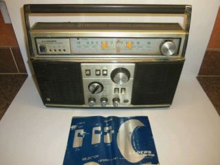 Lloyds 8 Track A/m F/m Stereo Portable Radio From 1977 Non