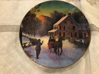 Avon Collectable Christmas Plates - set of 5 (1988,  1989,  1990,  1992,  1993) 3