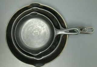 Set Of 3 Vintage Cast Iron Skillets Frying Pans Griswold 755a,  Unmarked 5h And 3