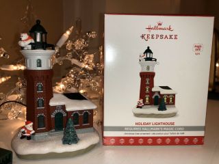2017 Holiday Lighthouse 6th In Series Hallmark Keepsake Christmas Ornament Magic