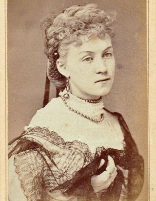 Elegant Woman In Fine Dress - 1870s Cdv Photo - Tubbs & Porter - Orange Card