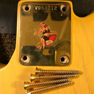 4 - Bolt Fender Neck Plate Vintage Reissue (gold W/screws) V 1982 - 1999 Strat Tele