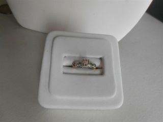 Pretty Vintage Diamond Engagement Ring 14kt Gold