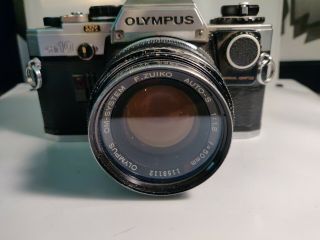Olympus Om10 Vintage Camera With Olympus 50mm Camera Lens Collectors