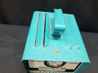 VINTAGE SILVER BEAUTY 12 VOLT BATTERY CHARGER 8310 3