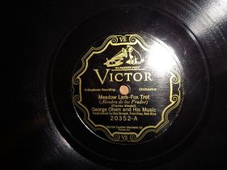 Victor Scroll 78/Nat Shilkret&VO w.  Johnny Marvin/George Olsen&His Music/E 2