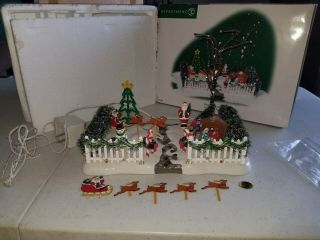 Dept 56 Snow Village Festive Front Yard Lighted Christmas Santa Reindeer 52506