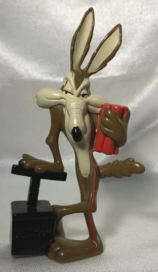 Vintage Wile E.  Coyote 5” Figurine 1994 Tyco