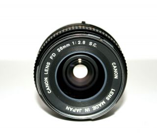 Canon FD S.  C.  28mm F/2.  8 SC MF Wide Angle Lens w/ Caps - Great Vintage 2