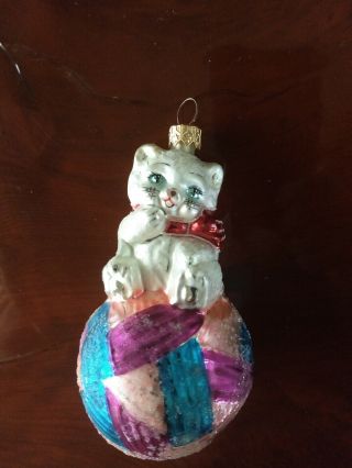 Christopher Radko Christmas Ornament Cat On Ball Of Yarn