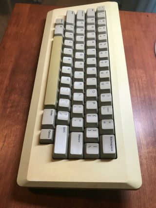 Vintage Apple Macintosh 1984 Keyboard M0110 3