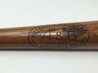 Baseball Bat - Vintage - Hillerich & Bradsby No.  9 - Ed Matthews Model - 1950s