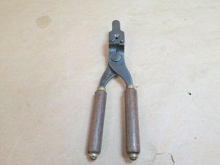 Vintage Winchester Bullet Mold 40 - 60 Single Cavity