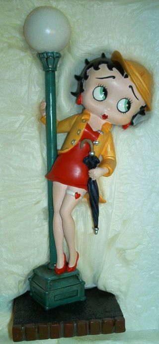 Betty Boop - Singing In The Rain Figurine By The Danbury,  W/coa