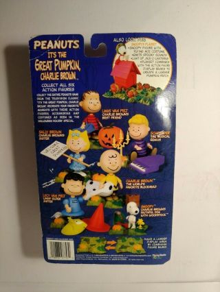NIB Linus Van Pelt Action Figure - Peanuts It ' s the Great Pumpkin Charlie Brown 2