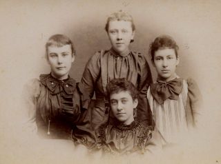 Antique Photo Cabinet Card Group Of Young Girls Teen Fashion Sherman Putnam Ct