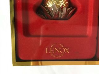 Lenox Hospitality Williamsburg Pineapple Ornament Gold Plated Boxed Opens Sash 3