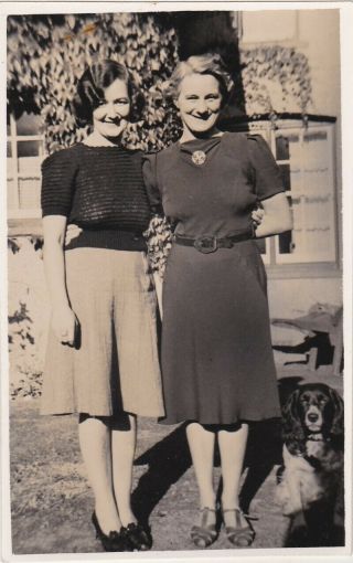 Old Photo Women Fashion Glamour Dress Skirt Pet Animal Dog Spaniel W9