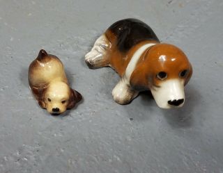 2 Vintage Tiny Miniature Dog Figurines Ceramic Porcelain Bassett Beagle Puppy