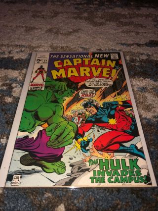 Captain Marvel 21,  1970 Vf/nm (9.  0) Hulk Appears Gil Kane Roy Thomas Dan Adkins