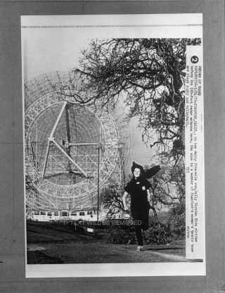 Astronaut Sally Ride Running Radar Antenna1983 5 " X 4 " Press Negative 78048c