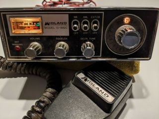 Vintage Midland Model 13 - 8820c 23 Ch CB Radio 3