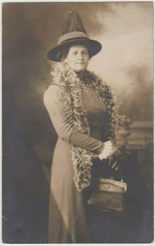 Vintage Old Photo Postcard People Fashion Pretty Women Glamour Welsh Hat Bb