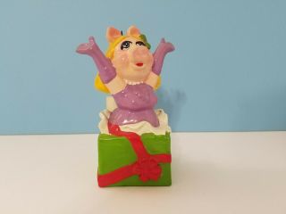 Vintage 1981 Jim Henson Muppet Sigma Miss Piggy Christmas Ceramic Ornament Tag