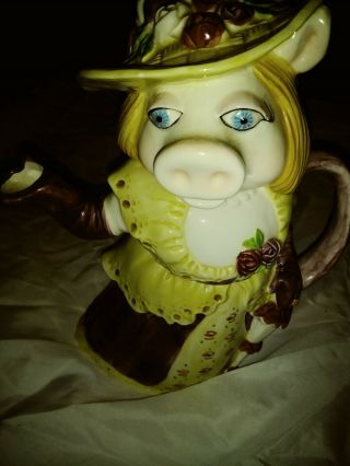 MUPPETS MISS PIGGY CERAMIC TEAPOT BY SIGMA MUPPETS VINTAGE 2