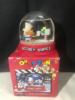Looney Tunes Speedy Gonzales Christmas Snow Globe Oval Waterball Vintage 1996