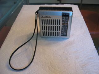 Vintage 1975 Sony Japan Fm/am Solid State Transistor Radio Tfm - 3700w