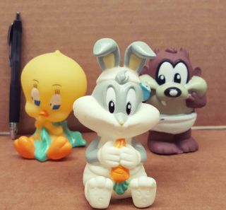Looney Tunes - Baby Taz Bugs Bunny Tweety Bird Cake Topper Squeaky Toy