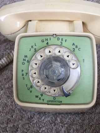 Vintage Almond Colored GTE Automatic Electric Rotary Phone - Parts? 2