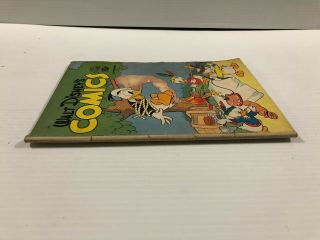 WALT DISNEYS COMICS AND STORIES 24 VINTAGE - GOLDEN AGE - DELL - COMIC BOOK 3