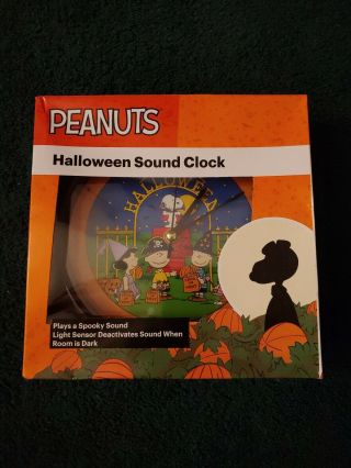 Peanuts Halloween - Halloween Sound Clock - Charlie Brown Snoopy Linus Lucy