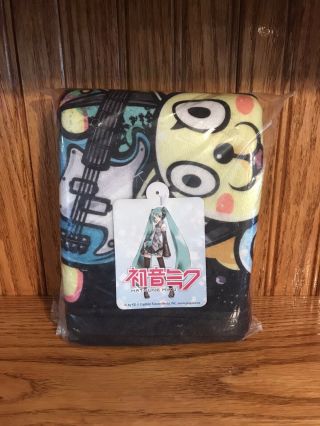 Hatsune Miku 34 " X 44 " Travel Blanket Loot Anime Exclusive Vocaloid