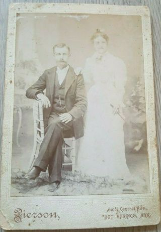 19th Century Cabinet Card - Husband And Wife Portrait 5.  5 " X 4 "