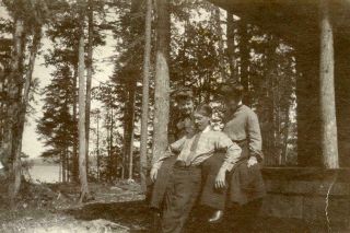 Ab494 Vtg Photo Man Leaning On Two Women,  Break In The Woods C Early 1900 