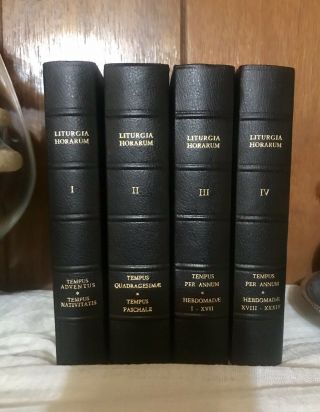 Liturgia Horarum,  Liturgy of the Hours in Latin,  Breviary - 4 Volume Set 1972 2
