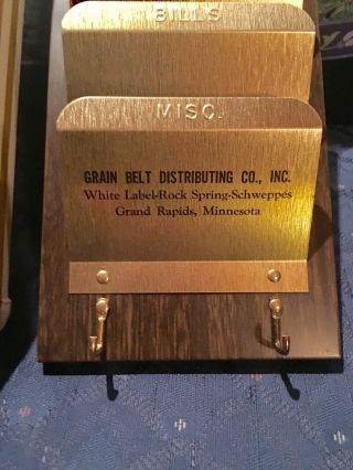 Vintage Grain Belt Beer White Label - Rock Schweppes Letter Key Holder Usa Nos