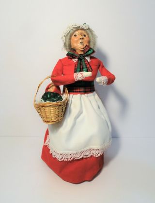 Byers Choice Caroler Grandmother Holding A Baby In Basket 1986