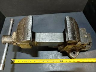 The Chas Parker Bench Vise 4” Jaws 5 - 1/2 